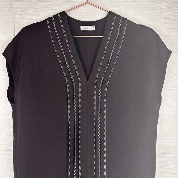 Vince Black Shift Dress Size 4 Cap Sleeve V-Neck Embroidered Pleated Front - Picture 3 of 16